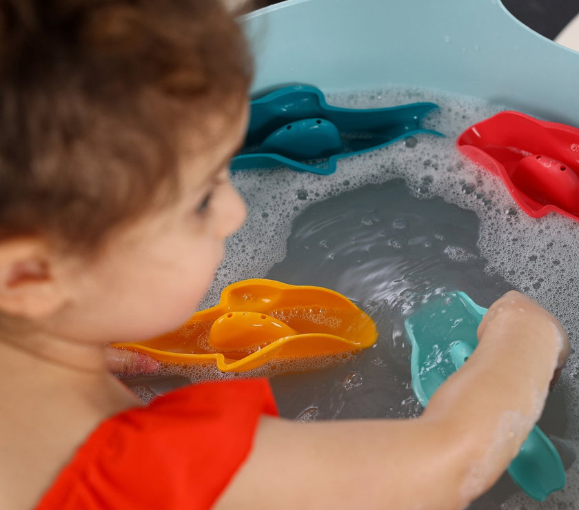 SES Creative- Tiny Talents - Montessori Badspeelgoed - Vissen op een rij - 4 stuks - Badspeeltje