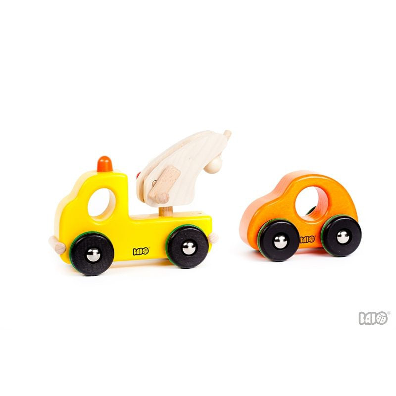 Houten speelgoed Sleepwagen + pech auto van Bajo