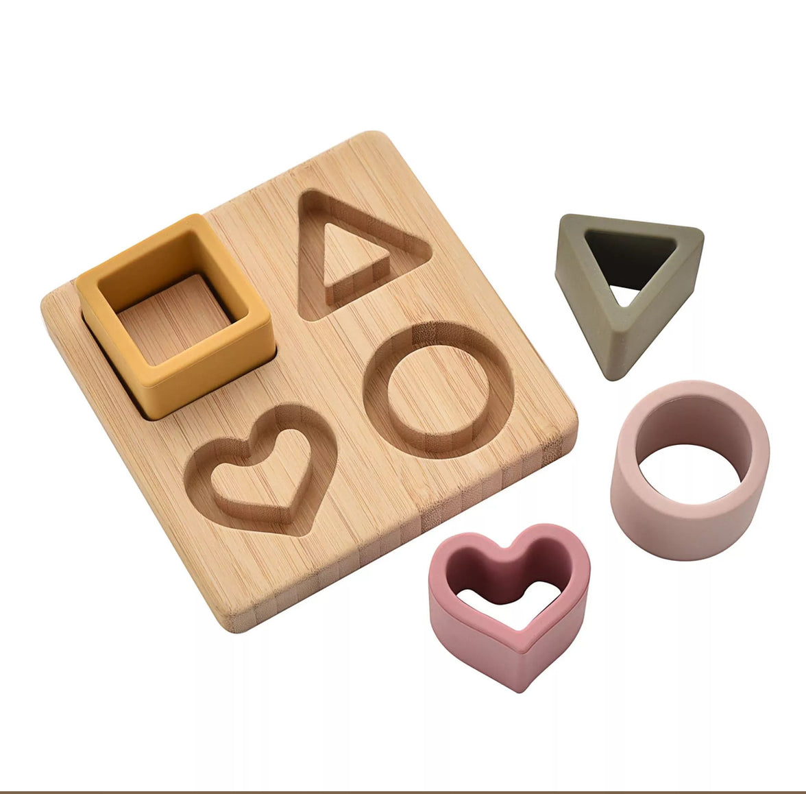 "Duurzame en veilige hart puzzel, perfect voor fijne motoriek en kleine handjes."