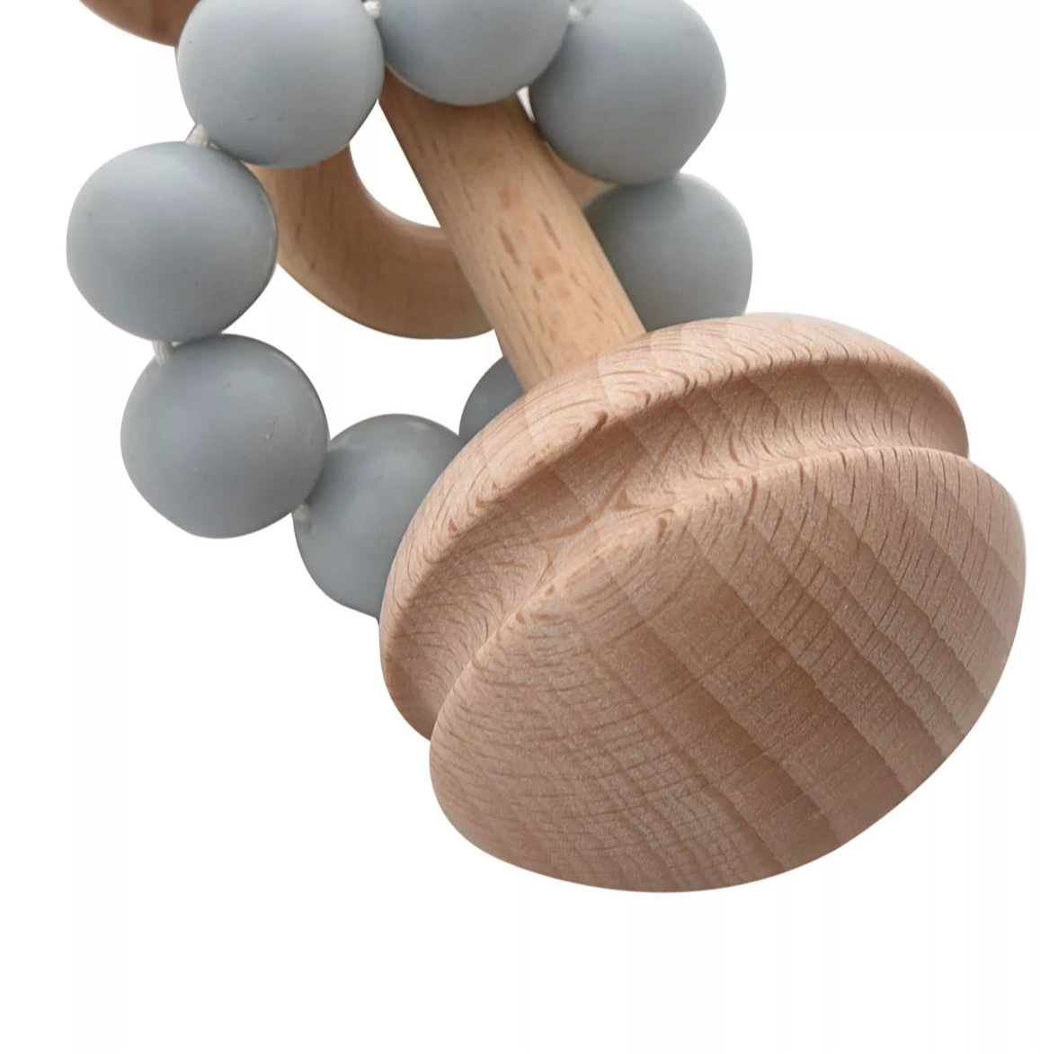 Babybijtring en rammelaar in één – blauw met duurzaam hout in cadeauverpakking